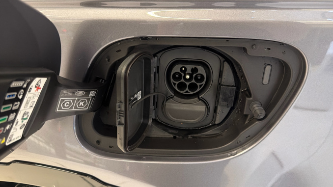 Land Rover Discovery Sport 1.5 P270e Dynamic HSE 5dr Auto [5 Seat] Station Wagon - Image 30